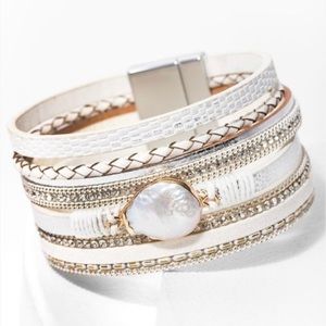 SAACHI Santorini White Pearl Leather Bracelet